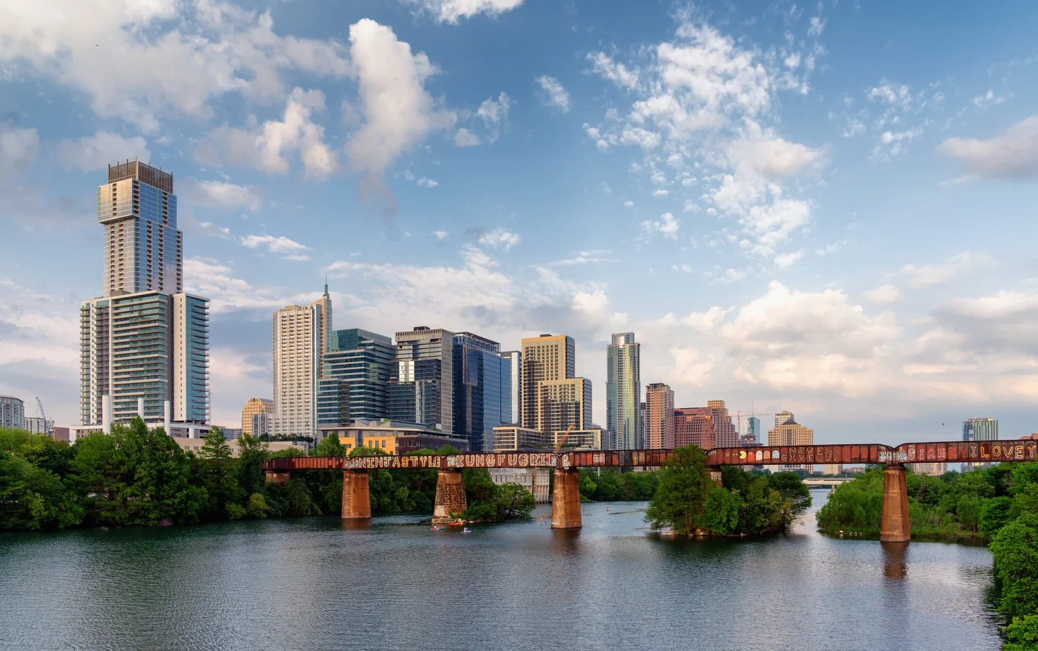 Austin Texas skyline at sunset — UT Austin students live in one of America's top college cities